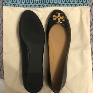 Tory Burch patent toe black flats size 9
